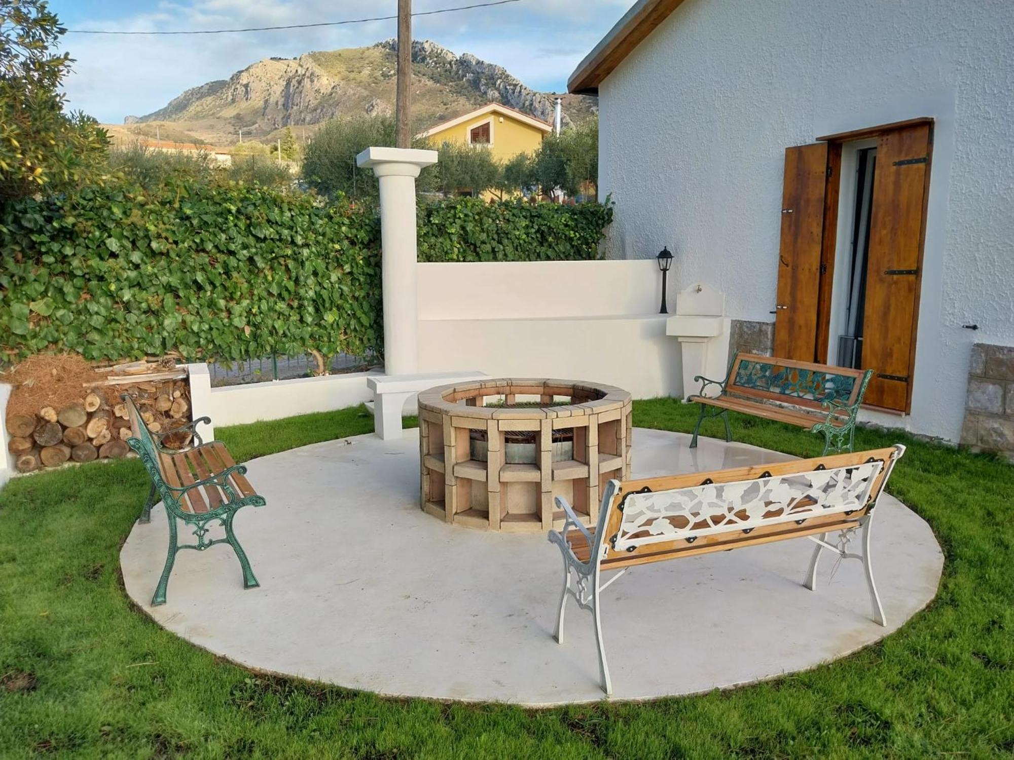 Casa Lachesi Caccamo Luaran gambar