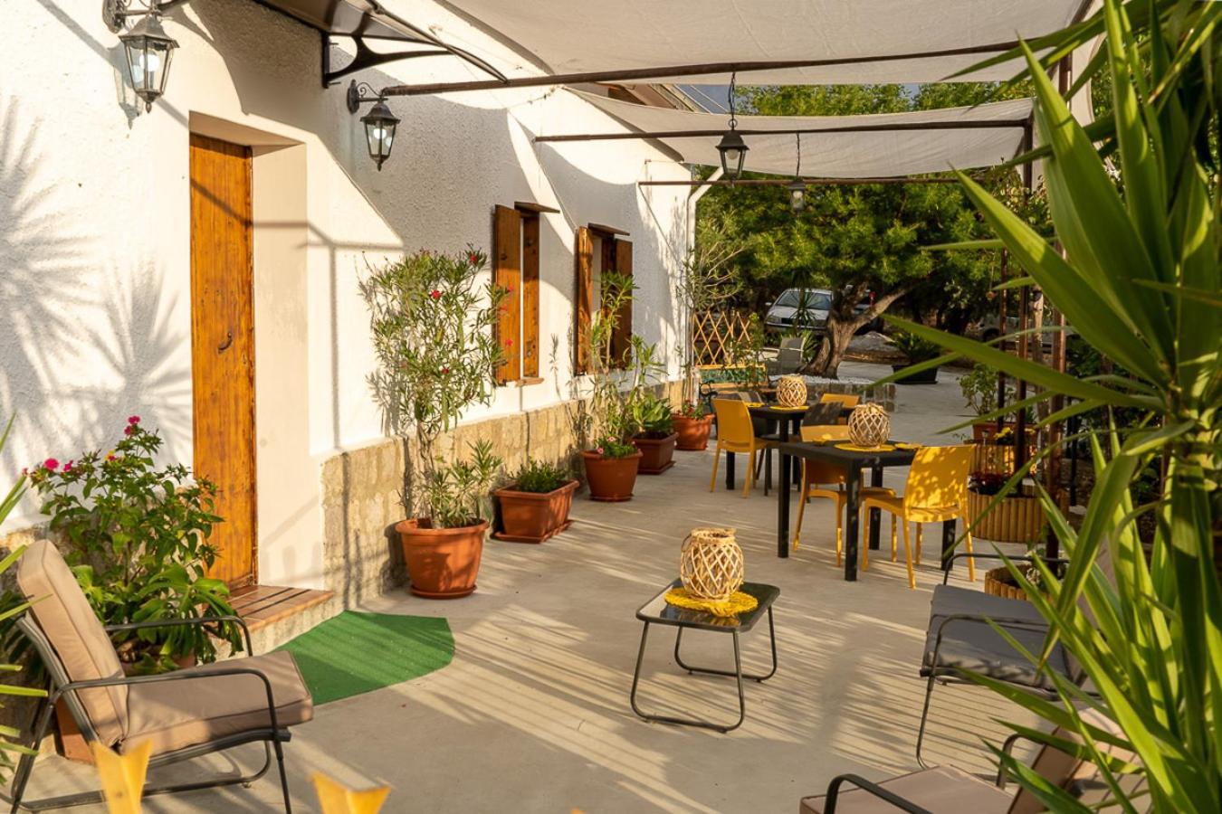 Casa Lachesi Caccamo Luaran gambar