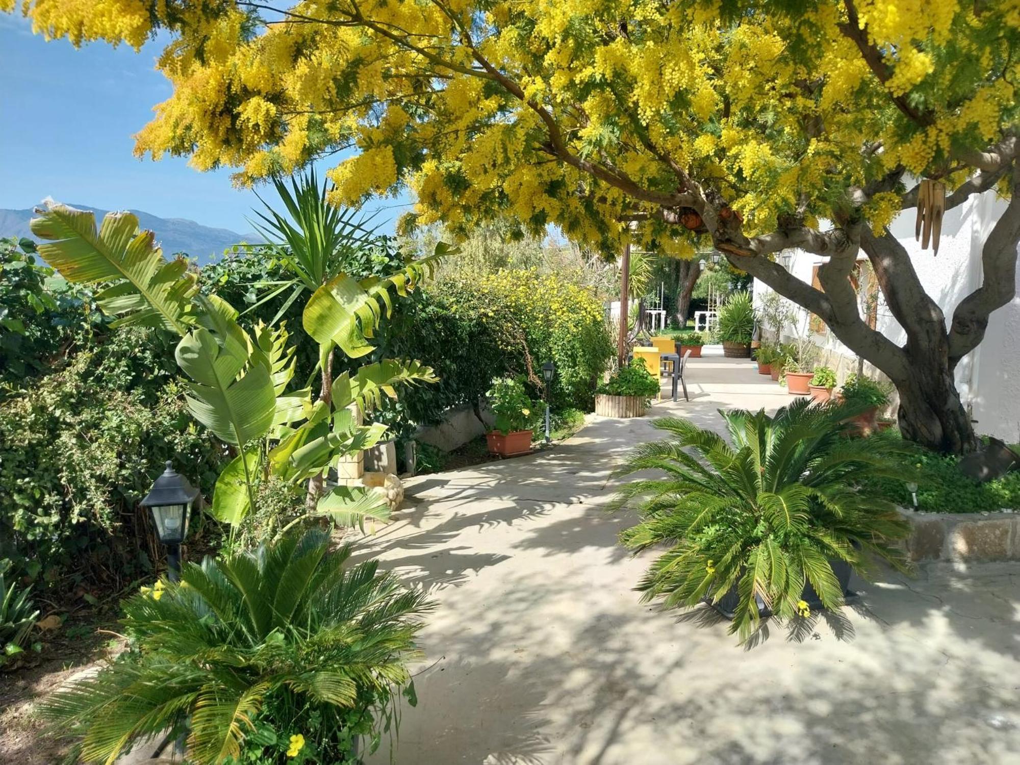 Casa Lachesi Caccamo Luaran gambar