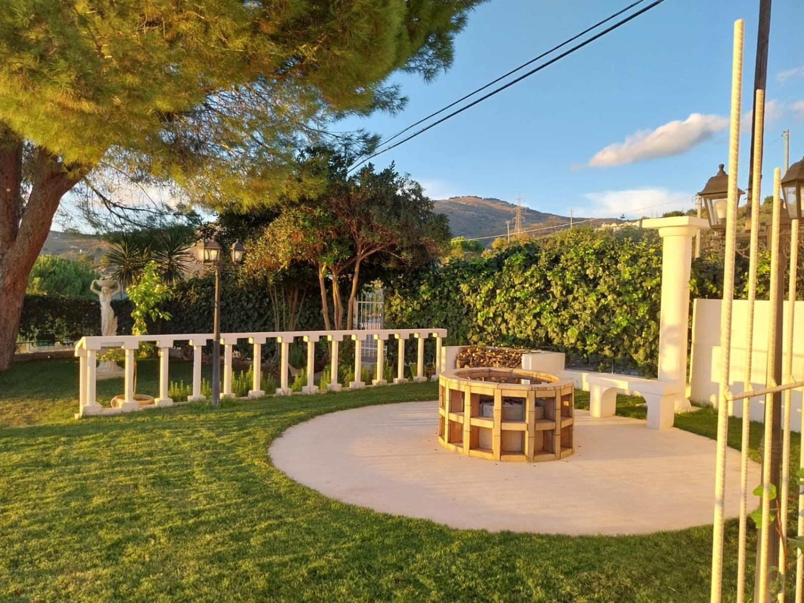 Casa Lachesi Caccamo Luaran gambar